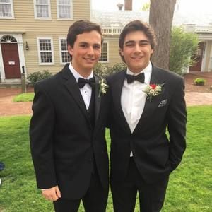 Meet your Posher, Dom